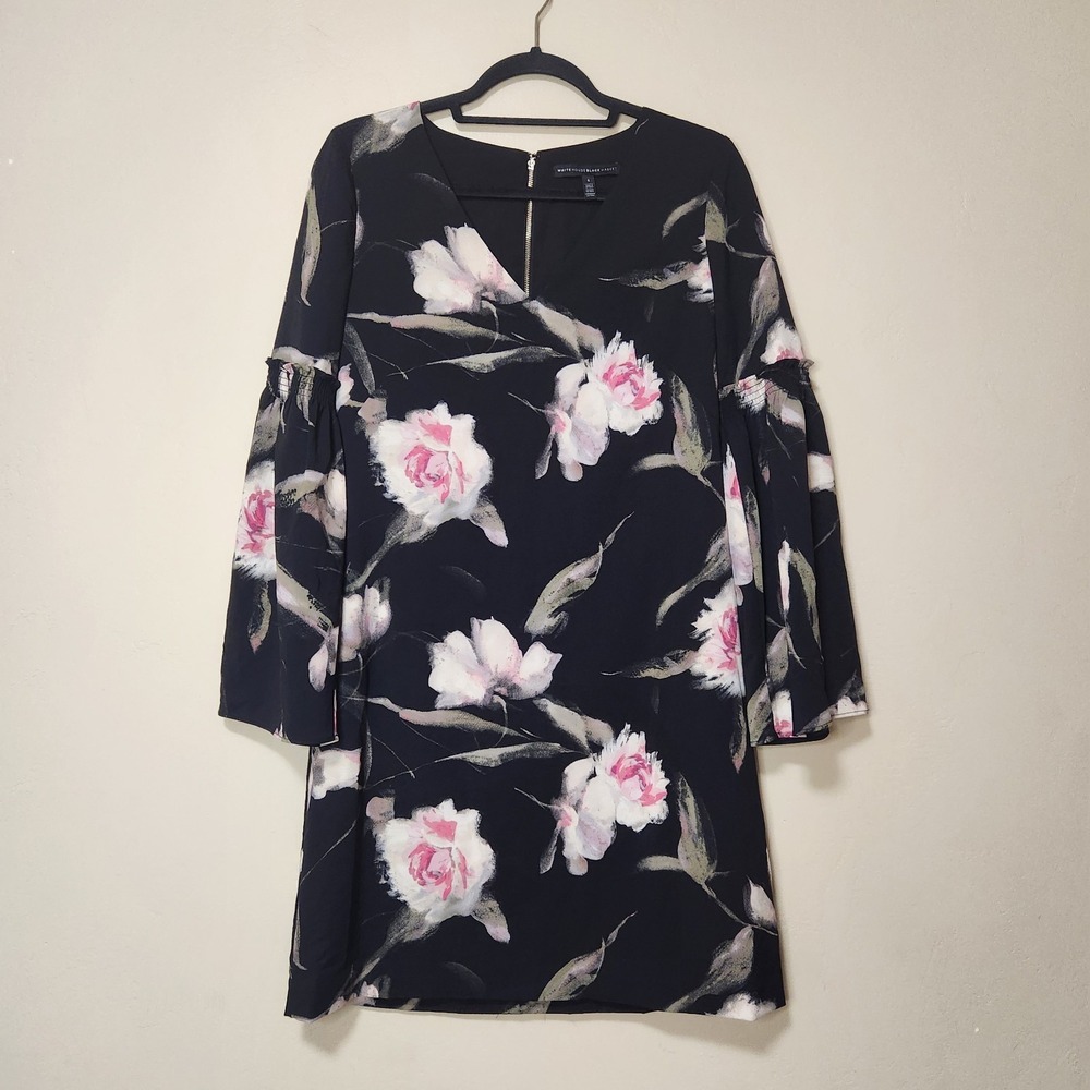 White House Black‎ Market Shift Bell Sleeve Dress Black Floral Size 4